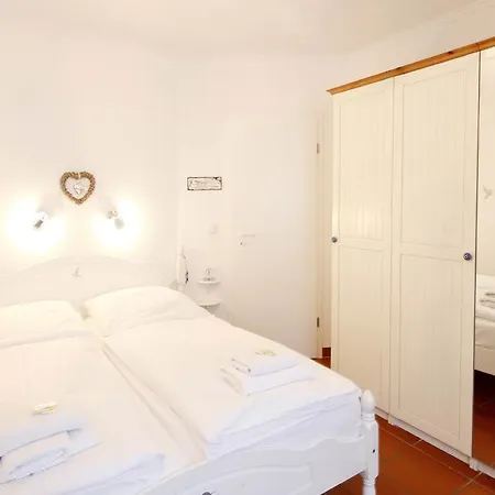 Residenz Am Kluenderberg By Rujana * Binz