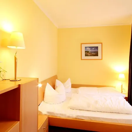 Residenz Am Kluenderberg By Rujana * Binz